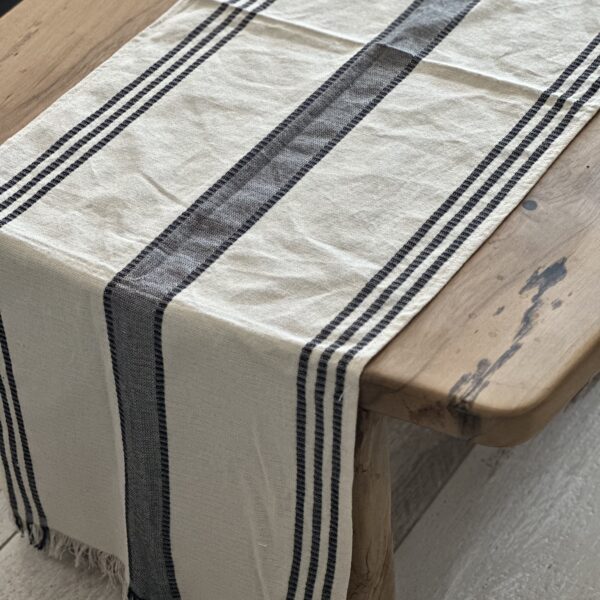 Camino de Mesa Amelia | Lino Rústico Rayas Negras